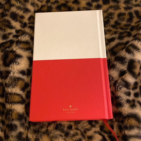 Kate Spade letter T notebook - Picture 3 of 6